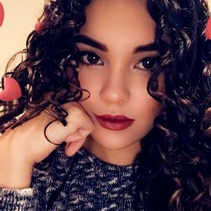 Meet your Posher, Tiami